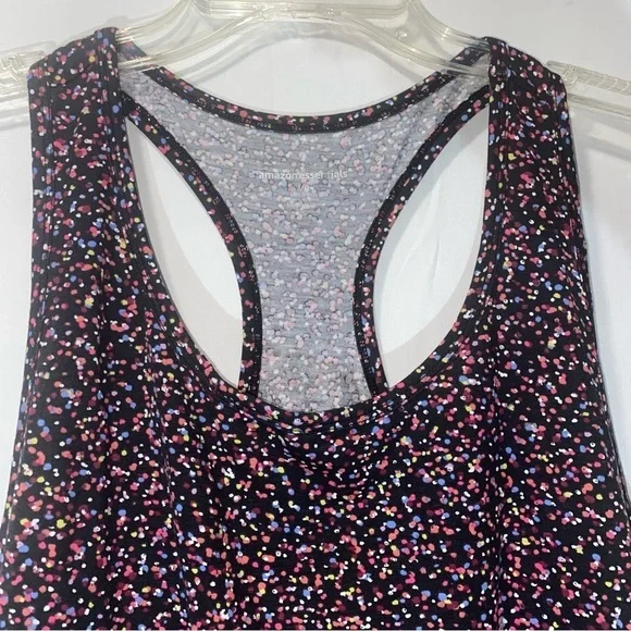 Amazon Essentials Razorback Tank Large - Picture 3 of 6